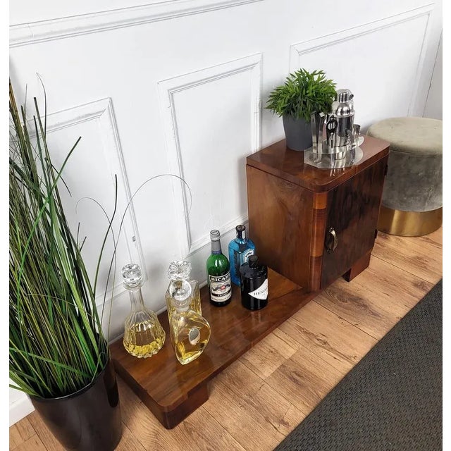 1940s Italian Art Deco Walnut Burl Dry Bar Cabinet, 1940s For Sale - Image 5 of 8