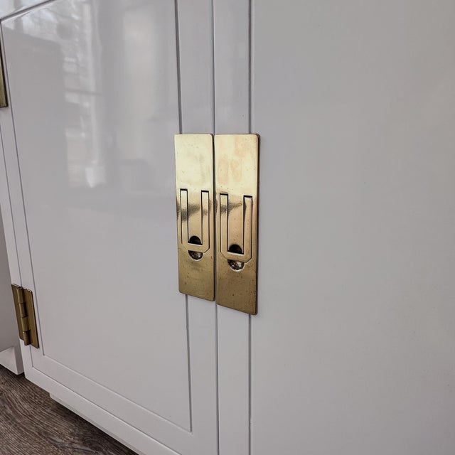 1970s Henredon Campaign White Lacquer Bookcase Set of 2 For Sale In Portland, OR - Image 6 of 7