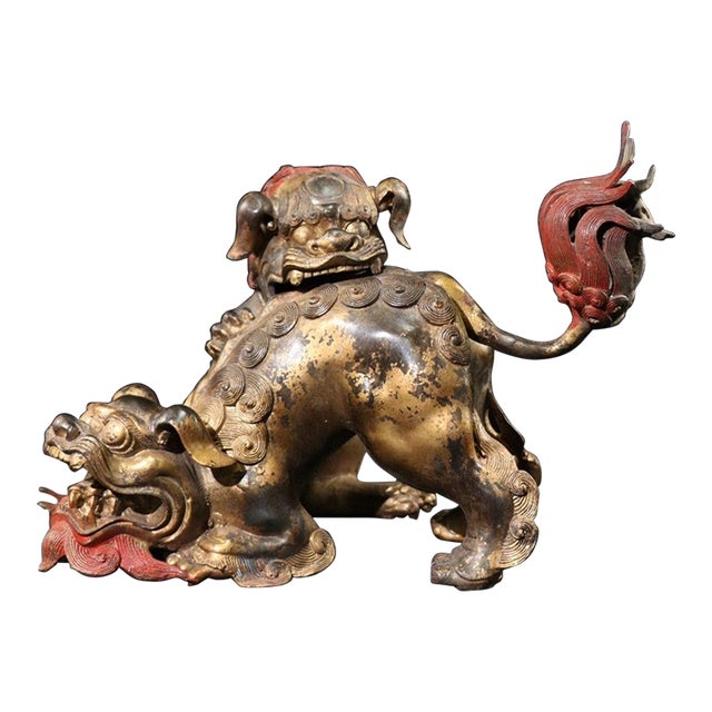 Vintage Gilt Bronze & Cinnabar Guardian Lion Sculpture – Seated Foo Dog With Cub For Sale