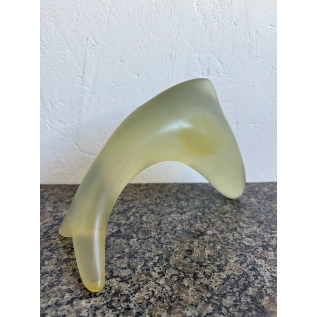 Transparent Mid-Century Brazilian Modern Acrylic Jumping Fish Sculpture, 1960s For Sale - Image 8 of 12