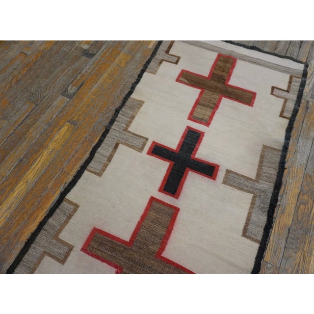 Early 20th Century American Navajo Style Carpet ( 2'6" X 4'9" - 76 X 145 ) For Sale - Image 9 of 12