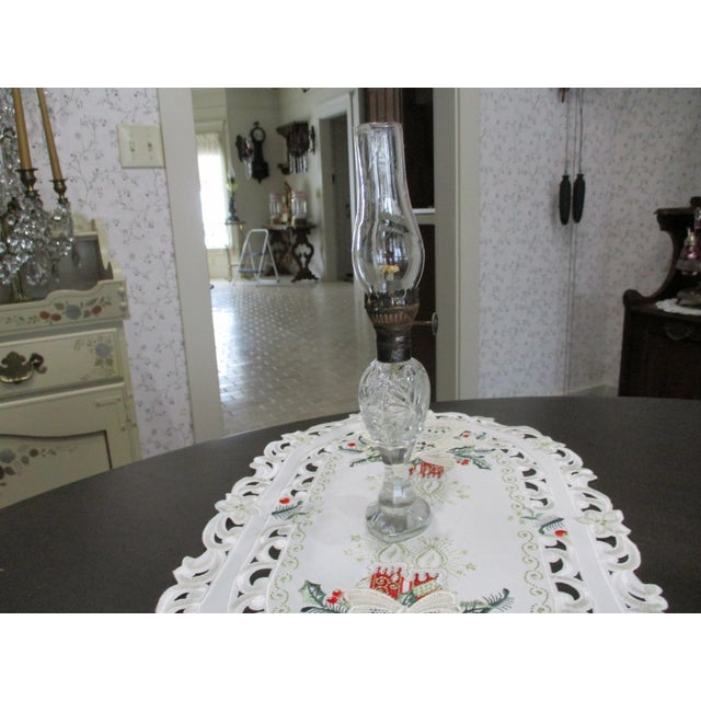 Extremely Rare Hawkes Miniature Oil Lamp Signed Etched Flower American Brilliant Period For Sale - Image 4 of 18