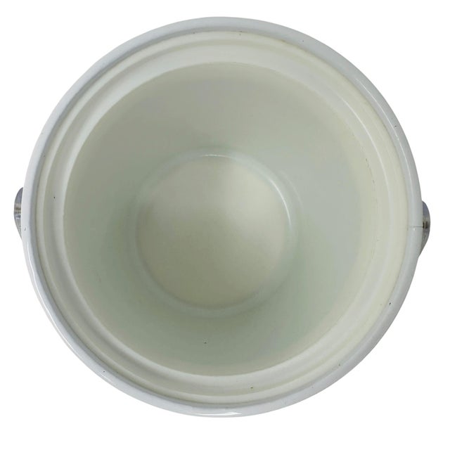 Signed Georges Briard Mid-Century White Vinyl & Lucite Ice Bucket With 22k Gold Hallmark For Sale - Image 11 of 13