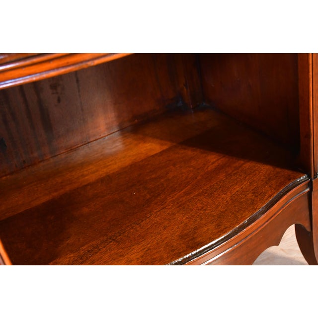 Brown 1930s English Regency Mahogany Nightstand / Bedside Table For Sale - Image 8 of 13