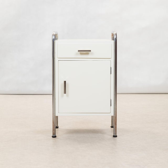 Functionalist Bedside Table attributed to Vichr & Co., 1930s For Sale - Image 10 of 10