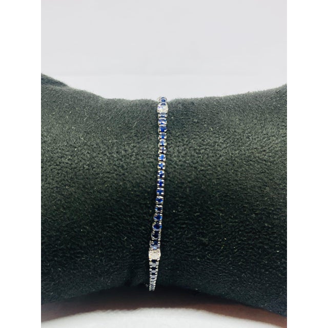 Natural 18k Gold Blue Sapphire 2.74ct & Diamond 0.45ct Bracelet For Sale - Image 10 of 10