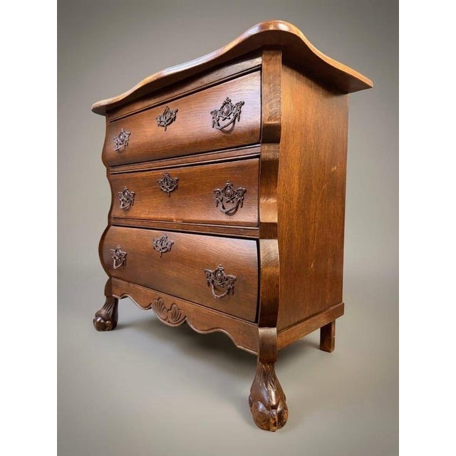 Early 20th Century Dutch Bombe Commode in Oak For Sale - Image 4 of 4