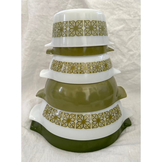 Vintage Pyrex Set of 9 Verde Green Solid and Verde Green Square Flowers. Perfect to mix and match and a great starter set...