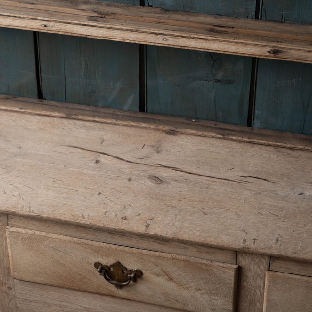 Greige Welsh Oak Dog Kennel Dresser, c.1800 For Sale - Image 8 of 18