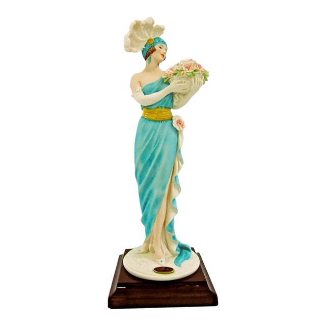 1980s Giuseppe Armani Figurine Presentation 1414c Made in Italy For Sale