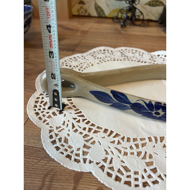 White Ceramic Floral Boho Towel Hanger Wall Hanging For Sale - Image 8 of 8