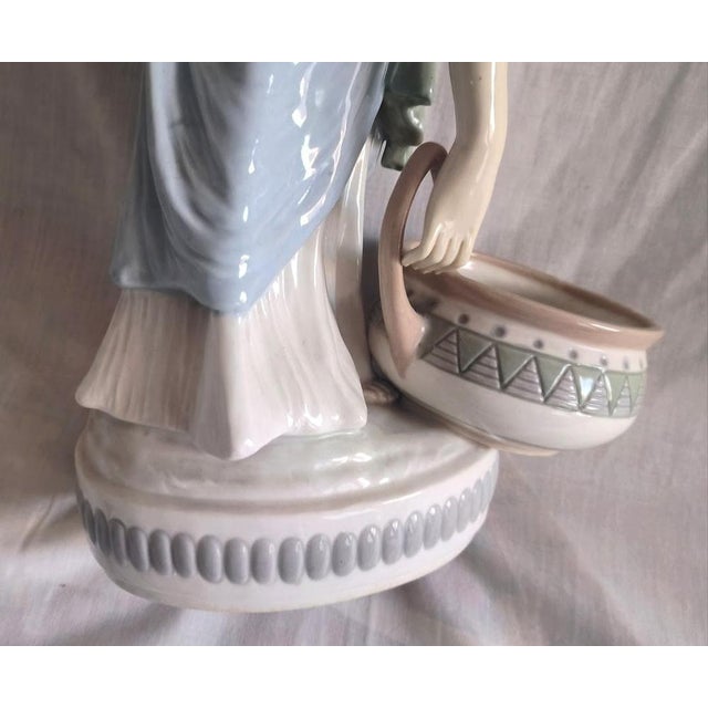 "Woman with pepplus" Brand: Amphora - Austria, early 1900s. Elegant Austrian porcelain in secession style but which looks...
