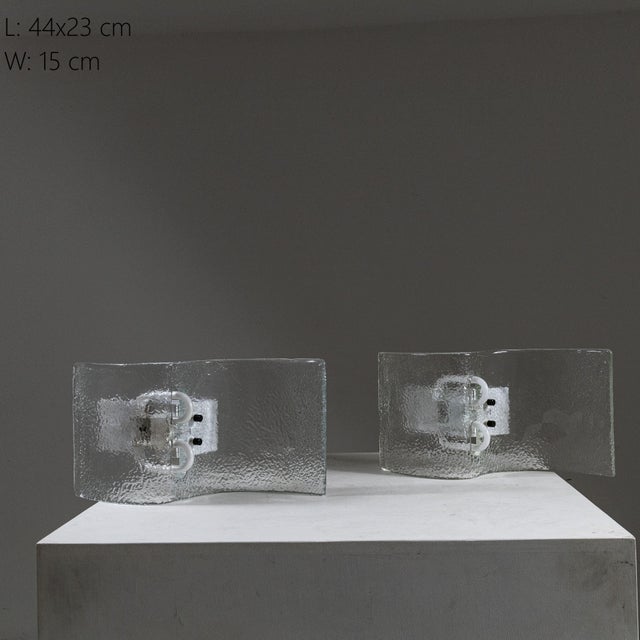 White Italian Curved Hammered Glass Wall Lamps, 1970s, Set of 2 For Sale - Image 8 of 8