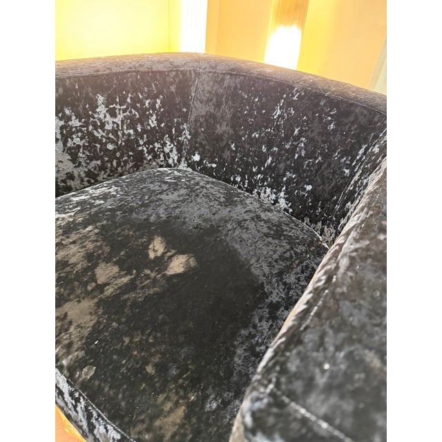 Late 20th Century Hollywood Regency Velvet Tub Chair For Sale - Image 12 of 16