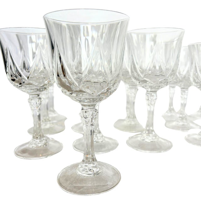 Vintage French Crystal Glass Set from Cristal D'Arques, 1976, Set of 30 For Sale - Image 4 of 5