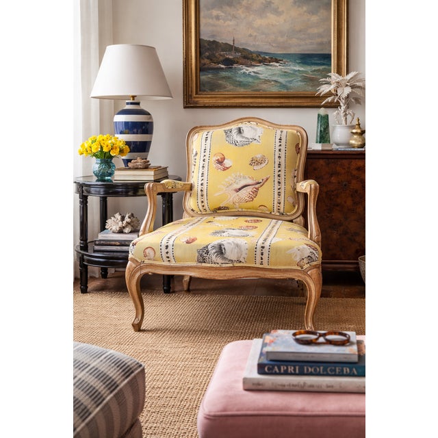 Vintage Beverly Interiors Coastal Shell Print Accent Chair Kindly note photo number two (2) is a digital rendering created...