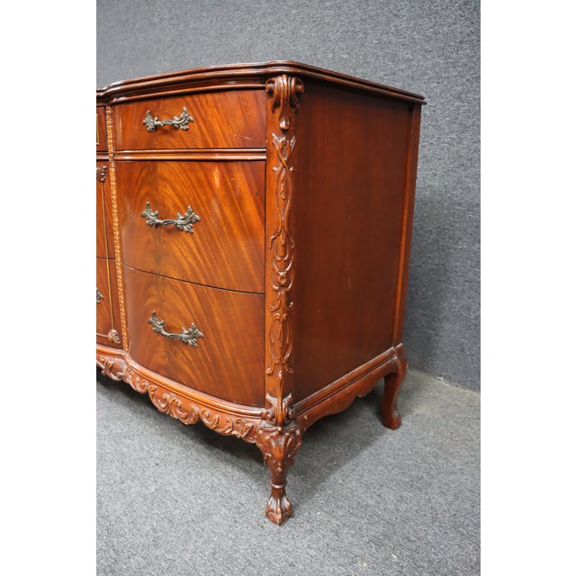 Mid 20th Century Mahogany Serpentine Front Dresser With Claw & Ball Feet For Sale - Image 12 of 13