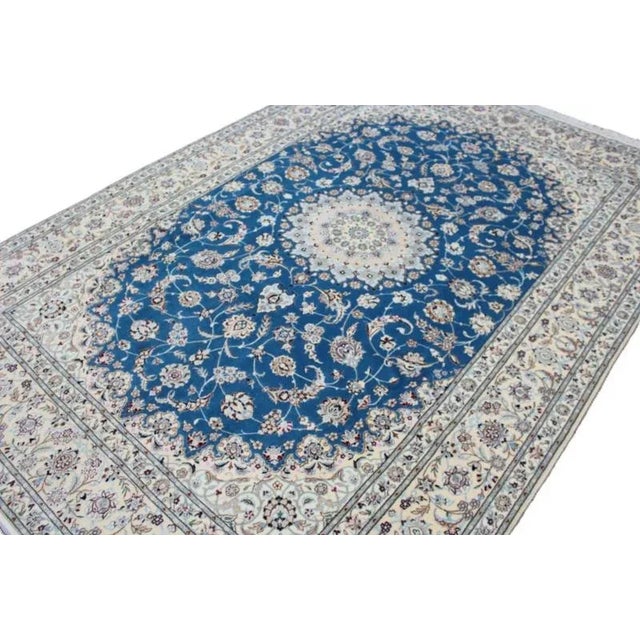 Middle Eastern Hand-Knotted Wool and Silk Nain Rug For Sale - Image 9 of 11