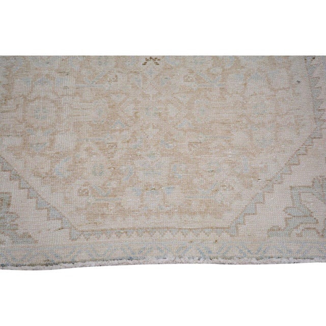 1970s Vintage Turkish Anatolian Knotted Wool Rug, 2'7''x8'4'' For Sale - Image 5 of 5