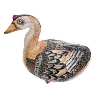 Late 20th Century Mottahedeh Chinese Export Style Porcelain Goose Tureen Made in Italy For Sale