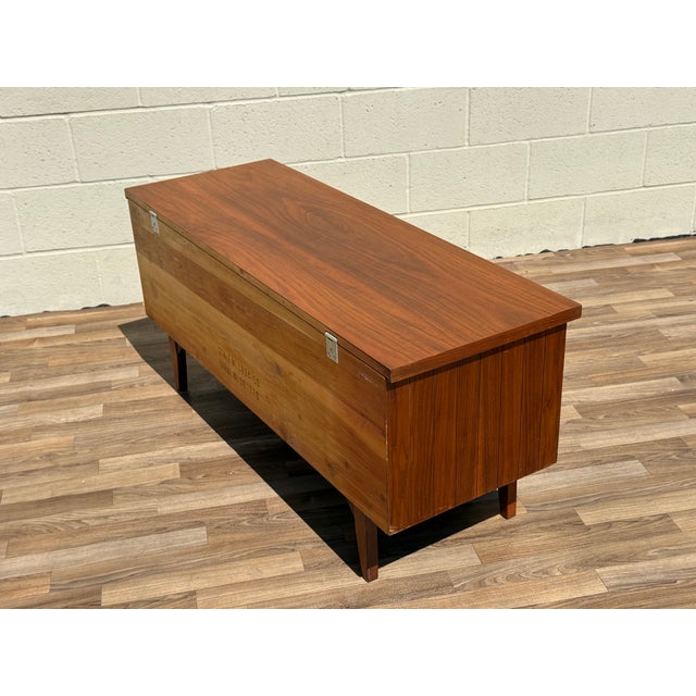Vintage Mid-Century Modern Lane Cedar Chest | Walnut Blanket Storage Chest, Circa 1960s For Sale - Image 15 of 18