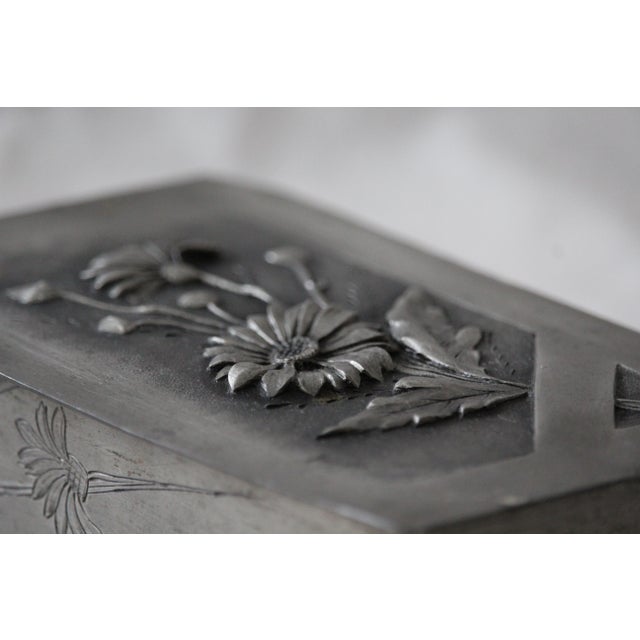 Silver Jewelry Box with Daisy Decor, 1930s For Sale - Image 12 of 18