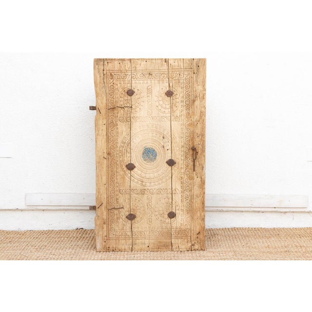 Ecru 19th Century Carved Sunburst Medallion Coffee Table For Sale - Image 8 of 12