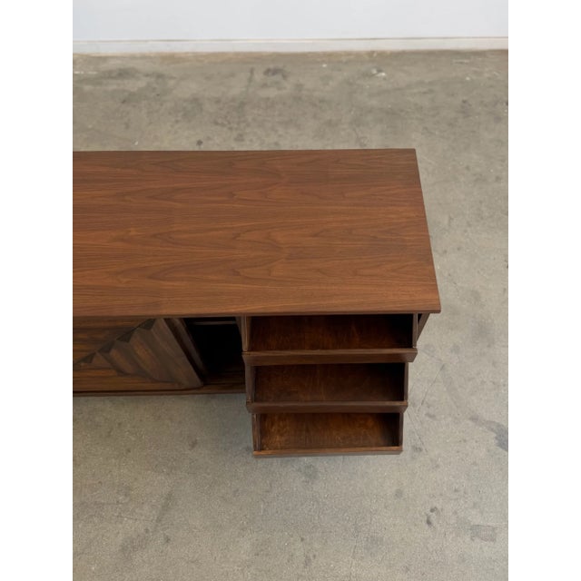 Brown 1960s Brutalist Walnut Credenza With Carved Diamond Design For Sale - Image 8 of 18