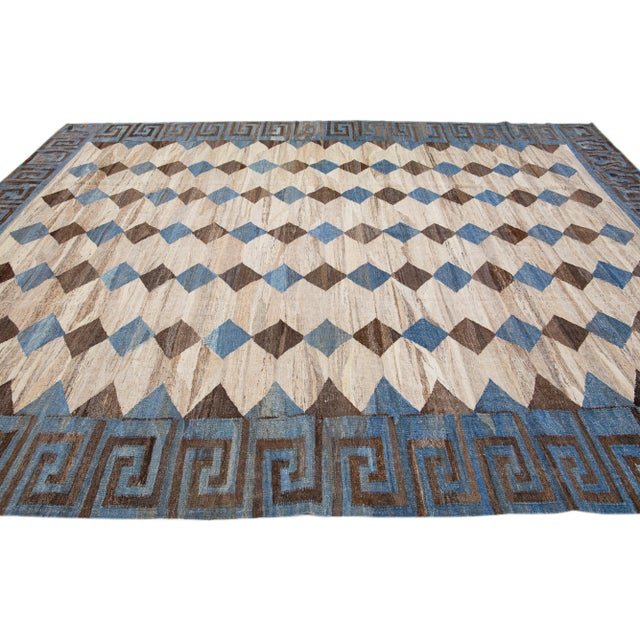 2020s 2020s Flatweave Deco Style Kilim Wool Rug With Beige Modern Geometric Design For Sale - Image 5 of 7