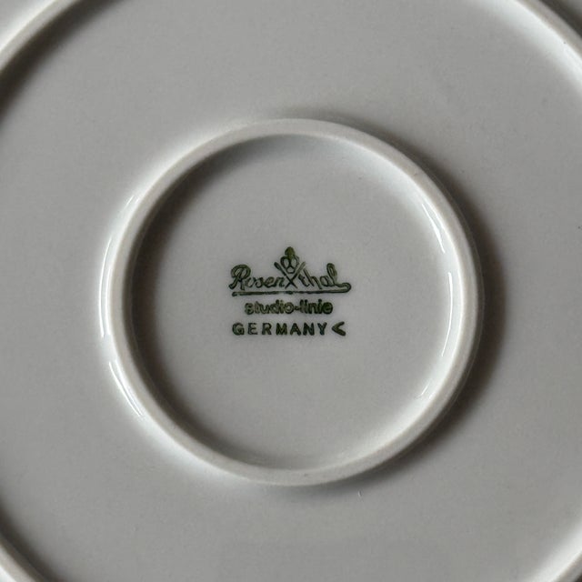 Item: Cake stand approx. 32 cm Manufacturer: Rosenthal Series: Roamnze Decoration: in Moll Material: Porcelain Condition:...
