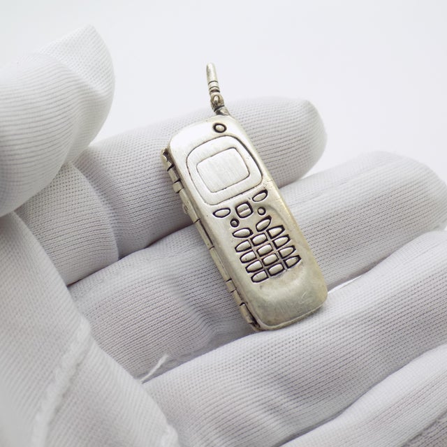 Vintage Italian Handmade Genuine Sterling Silver Nokia 9000 Cellphone Figurine, 1990s For Sale - Image 3 of 10