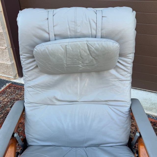 Wood Mid Century Modern Plycraft Zero Gravity Reclining Lounge Chair in Gray Leather & Canvas For Sale - Image 7 of 18