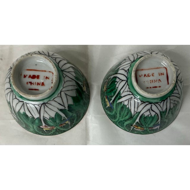 Early 20th Century Pair of Antique Chinese Export Famille Verte “Boc Choy Leaf” Small Cups For Sale - Image 5 of 10