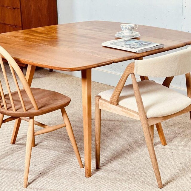 Foldable Table in Light Elm by Lucian Ercolani for Ercol, 1960s For Sale - Image 4 of 8