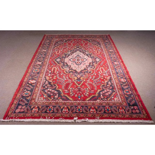 Rectangular Middle Eastern Rug in Pure Wool For Sale - Image 5 of 5