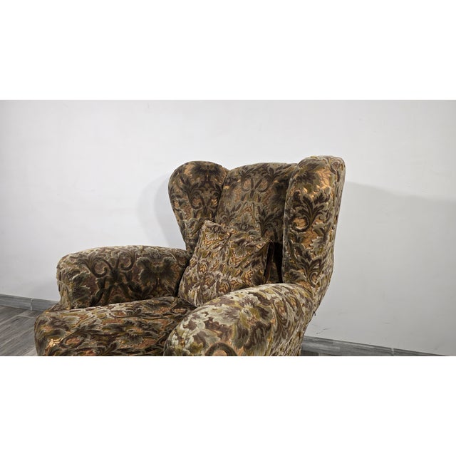 H-371 Armchair from Jindrich Halabala, 1940s, in Good conditions. Designed 1920 to 1949 I have official proof of...