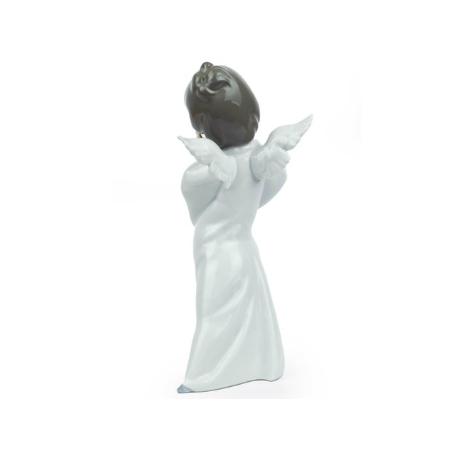 Late 20th Century Vintage Handmade Lladró Heavenly Slumber Glazed Porcelain Angel Figurine Spain For Sale - Image 5 of 8