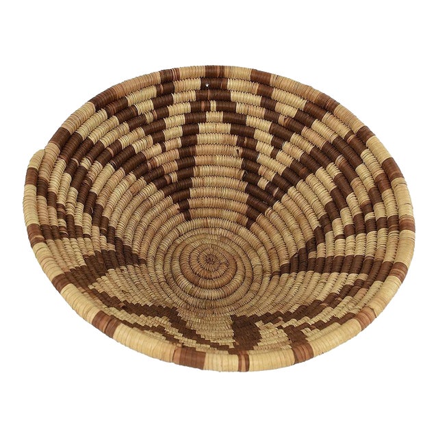 Early 20th Century Coiled Basket Botswana 11 Inch For Sale