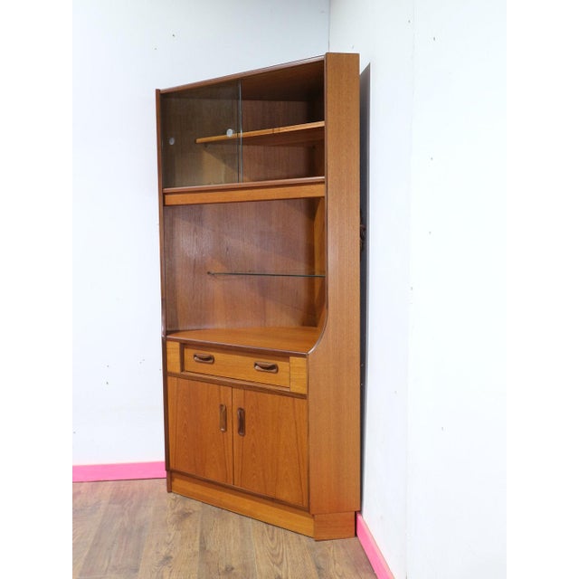 1960s Mid Century Modern Vintage Teak Corner Display Cabinet by G Plan Dansih Style For Sale In Greensboro - Image 6 of 9