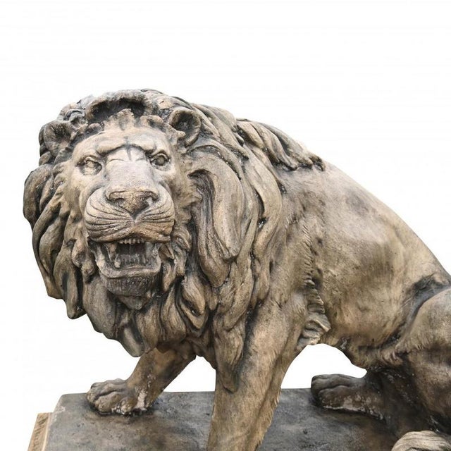 Lifesize Lion Gatekeeper Statues Stone Country House, Set of 2 For Sale - Image 13 of 16