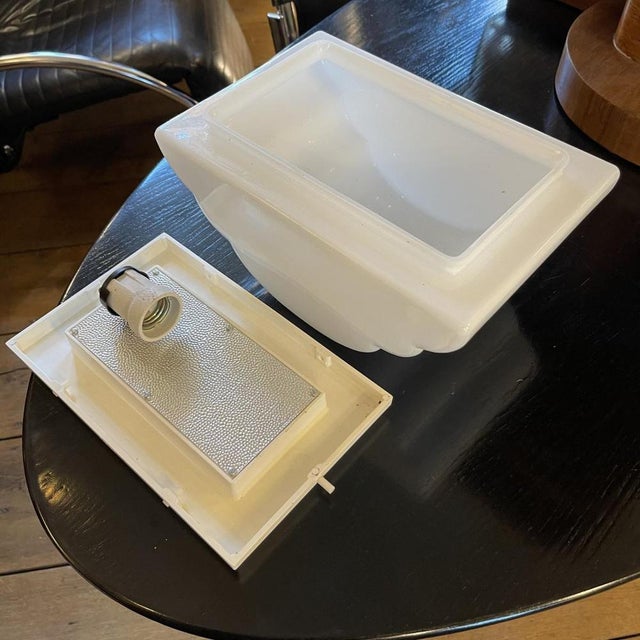 Glass Wall Light in Opaline Glass by attributed to Kazuhide Takahama for Leucos, 1980s For Sale - Image 7 of 11