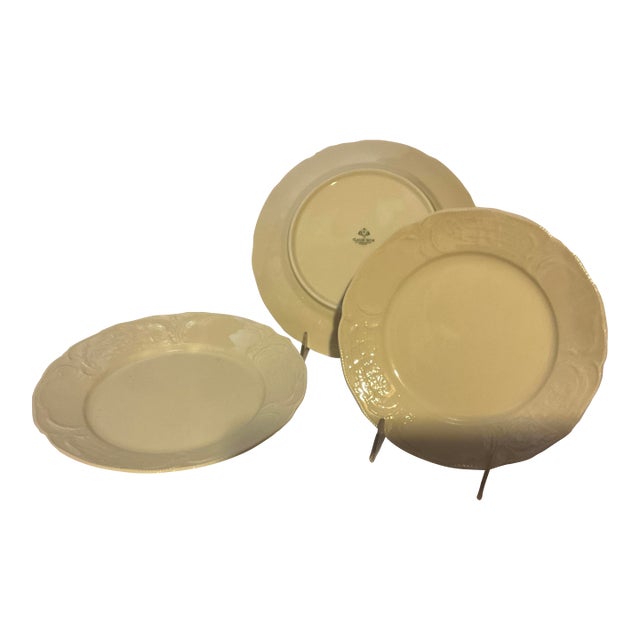 New 1980s Porcelain Ivory by Rosenthal - Set of 60 Pieces For Sale