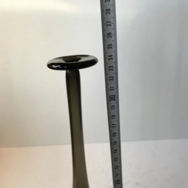 1980s Vintage Grey Smoked Glass Vase by Kjell Engman for Kosta Boda, 1980s For Sale - Image 5 of 8