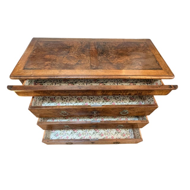 Early 19th Century Early 19th Century French Provincial Charles X Burled Walnut Commode. For Sale - Image 5 of 14