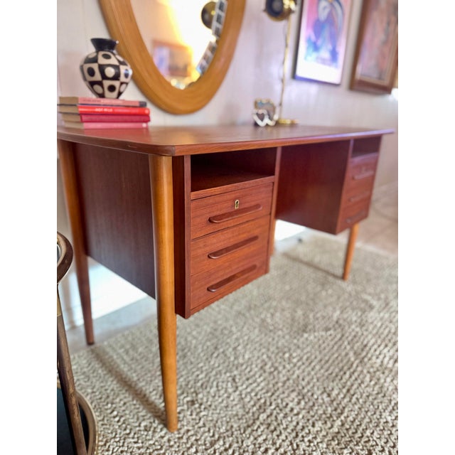 Beautiful Mid Century Modern Front Facing Desk, Circa 1960s For Sale - Image 12 of 12
