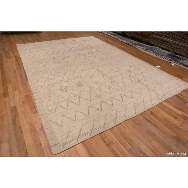 Beautiful Modern Cream Background With Light Blue Artistic Primitive Tribal Geometric Design Room Size Area Rug, Country...