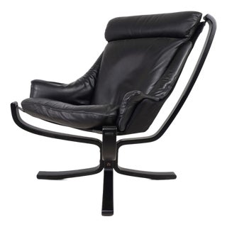 Viking Lounge Chair in Leather by Sigurd Resell for Poltrona Frau, 1970s For Sale
