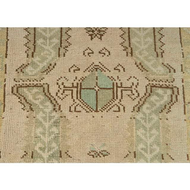 Turkish Mini Rug Oriental Hand Knotted Vintage Rug 1'8" x 2'11" #21199 For Sale - Image 4 of 8