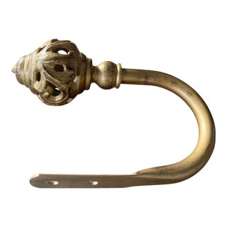 Vintage Brass Pineapple Curtain Tiebacks – Set of 6 For Sale