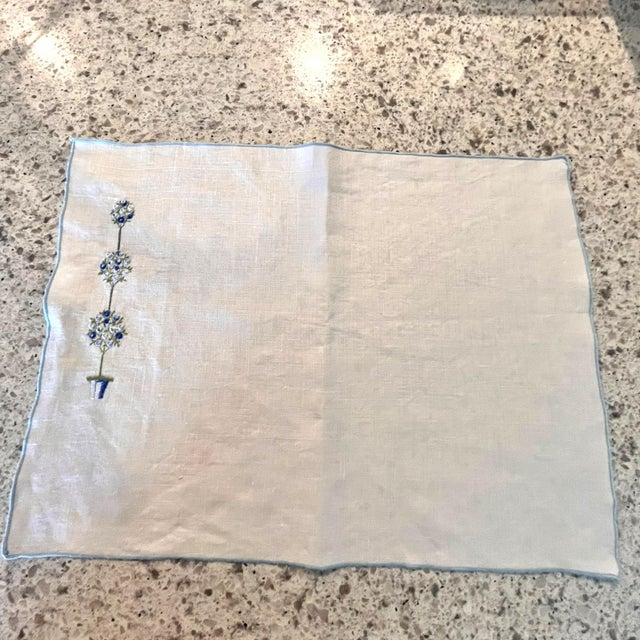 Set of 4 Vintage Dinner Placemats Embroidered Blue Floral Linen Farmhouse French Country Traditional Spring Easter For Sale - Image 9 of 17